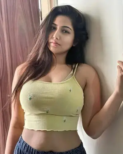 Escorts Luni
